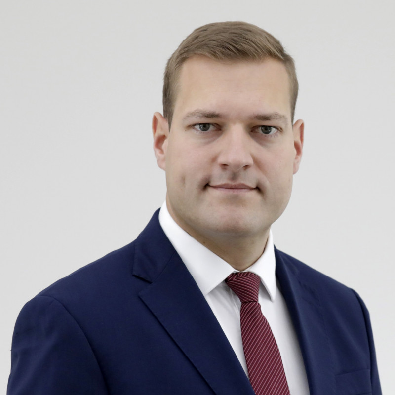 Dr. René Scholz